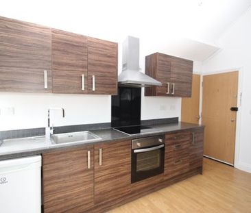 Outram Road, Croydon CR0, Property for rent - Photo 4