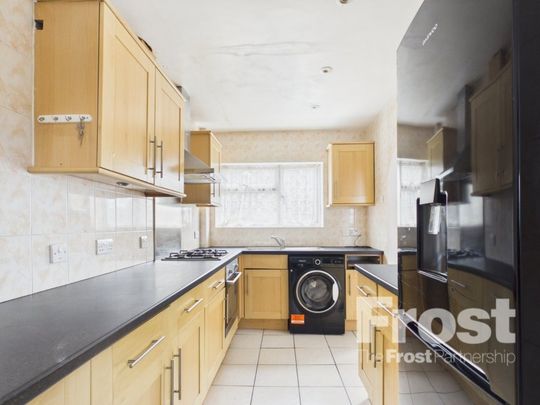 Vernon Road, Feltham,TW13 - Photo 1