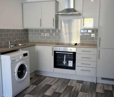 Market Street, Hyde, SK14 - Photo 6