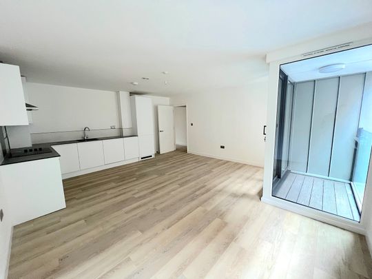 Elder Lofts, Elder Place, Brighton BN1 4GF - Photo 1