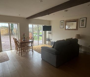 1 bedroom detached house to rent - Photo 6