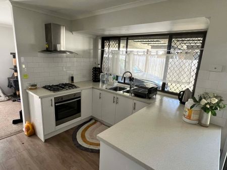 Albany Creek - Photo 3