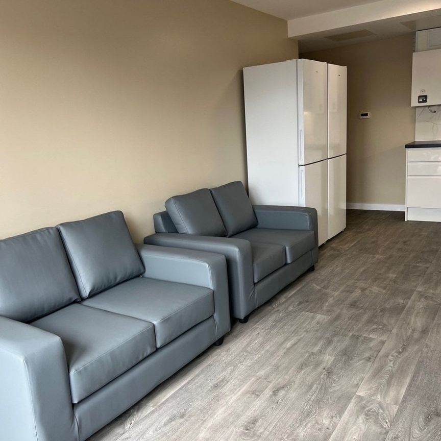 Room in a Shared Flat, Hepburn Court A, BS2 - Photo 1