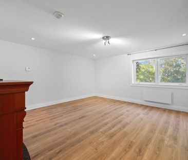 For Lease - 172 Humbercrest Boulevard Unit# Lower, Toronto, Ontario - Photo 3