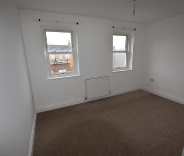 3 bedroom maisonette to rent - Photo 3