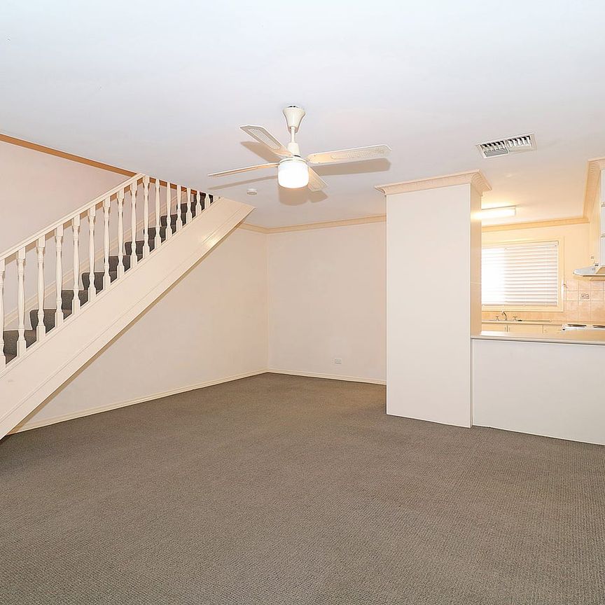 5/65 Crampton Street, Wagga Wagga NSW 2650 - Photo 1