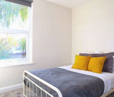 3 bed Mid Terraced House for Rent - Photo 4