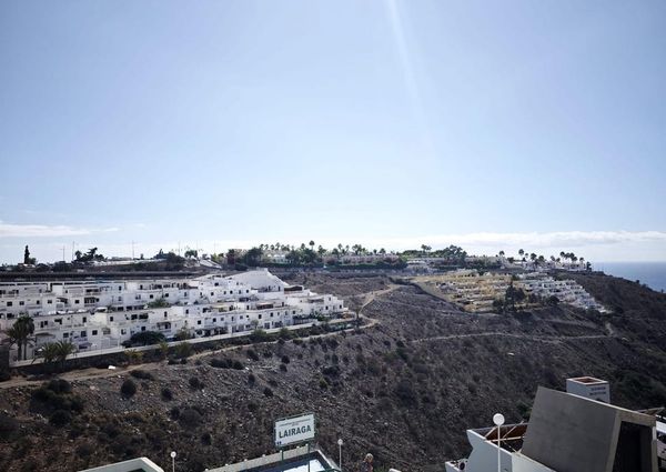 Puerto Rico, Canary Islands 35130