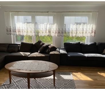 Krögarvägen, Norsborg - Photo 2