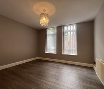 Flat 3, 6 Glandore Avenue, Belfast, BT15 3FB - Photo 1