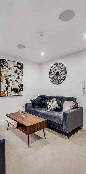 6 bedroom house to rent - Photo 1