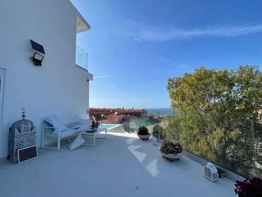 3 room luxury House for rent in Fuengirola, Spain - Photo 1