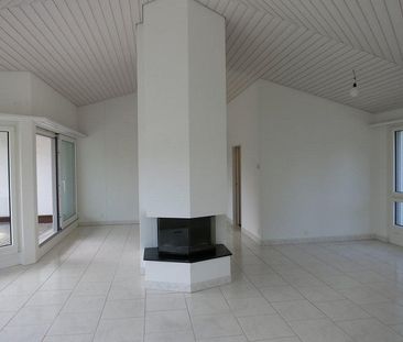 Hochwertige Attikawohnung mit grosser Terrasse - Photo 1