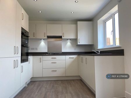 3 bedroom terraced house to rent - Photo 4