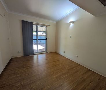 Three Bedroom Family Home - Photo 6