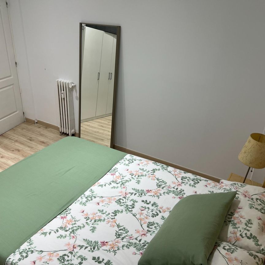 Piso amueblado en alquiler - Photo 1