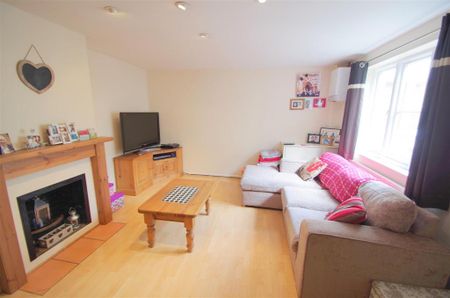 1 bedroom maisonette to rent - Photo 3