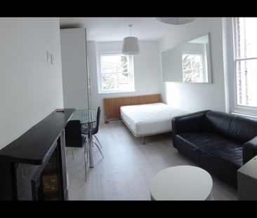 Studio Flat, Azenby Road, SE15 - Photo 1