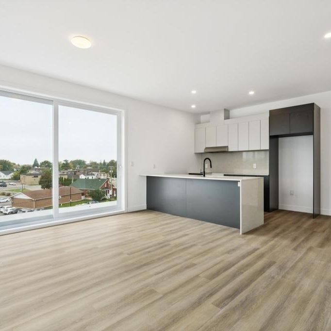 Beaux 3 1/2 ou 4 1/2 au centre-ville, Valleyfield ! SEPTEMBRE 2025 - Photo 1