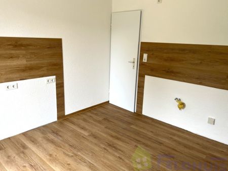 3-Zimmer-Oberwohnung in verkehrsgünstiger Lage von Logabirum! - Photo 3