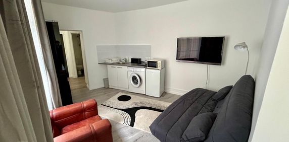 Location Appartement 1 pièce 24m² ST GERMAIN EN LAYE 78100 - Photo 2