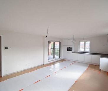Appartement te huur - Photo 1