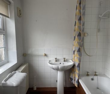 1 bedroom ground floor flat to rent - Photo 2