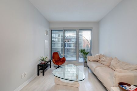 For Lease - 2221 Yonge Street Unit# 303, Toronto, Ontario - Photo 3