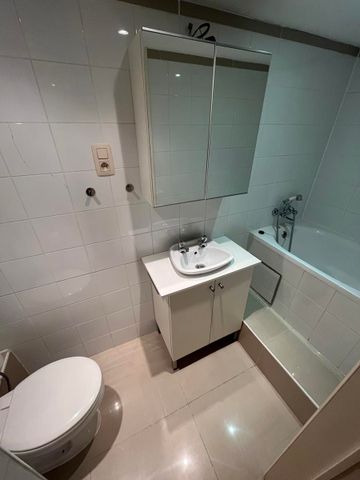 Spacieux Loft avec mezzanine et bureau à 1000 Bruxelles  Loyer: 1 100 € - Photo 5