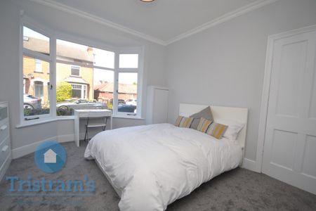 4 bed Mid Terraced House for Rent - Photo 5