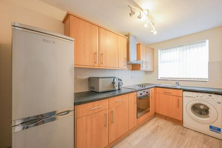 1 bedroom flat to rent - Photo 2