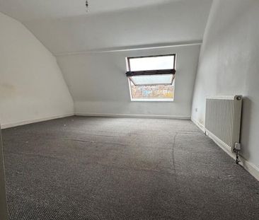 1 Bed Flat, Ashley Road, BS6 - Photo 2