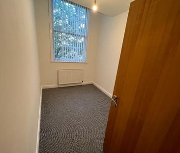 2 Bed Flat, Oakhouse Park, L9 - Photo 4