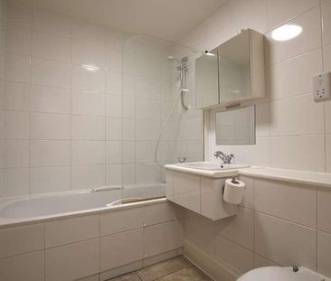 Chasewood Park, Sudbury Hill, Harrow, HA1 - Photo 5