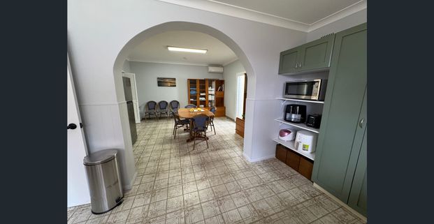 Close to the train station, private rooms for rent!! - Photo 1