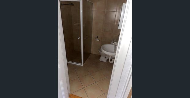 Rent a piece of Whyalla history! - Photo 1