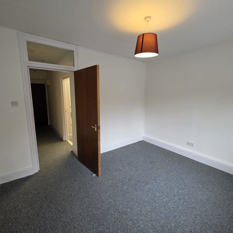 Sherwood Road, Bearwood, Birmingham, B67 - Photo 1