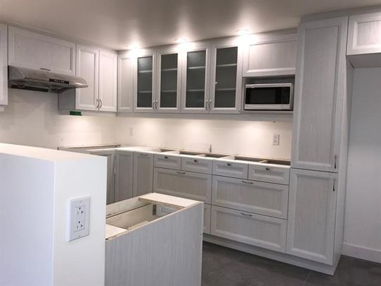 5351A Av. de Monkland - Photo 1