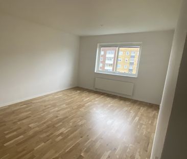 Gånglåtsvägen 53, Lindängen - Photo 1
