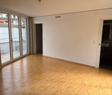 URGENT - Reprise de bail 1er Janvier, 2 560.- par mois - Photo 2