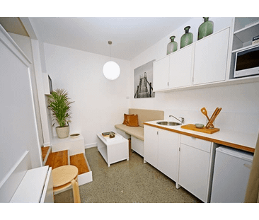 Affordable1 Bedroom Studio in Southport - 6 Month Lease + ONE PERSO... - Photo 4