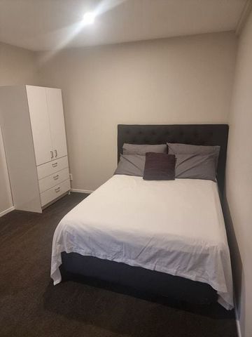 Cosy neat 1 bdrm unit - heart of Manukau/Papatoeto - Photo 3