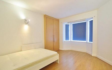 4 bedroom flat to rent - Photo 5