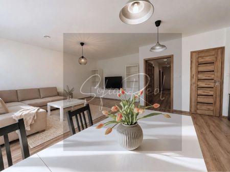 PRENÁJOM: 4i dom s predzáhradkou | 3x PARKOVANIE | 15 min. od Bratislavy - Photo 4