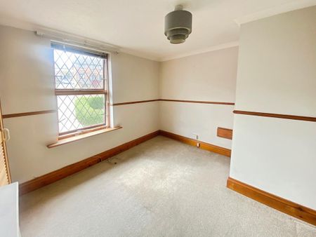 2 bedroom terraced house to rent - Photo 4