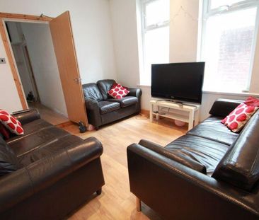 6 bedroom terraced house to rent - Photo 2