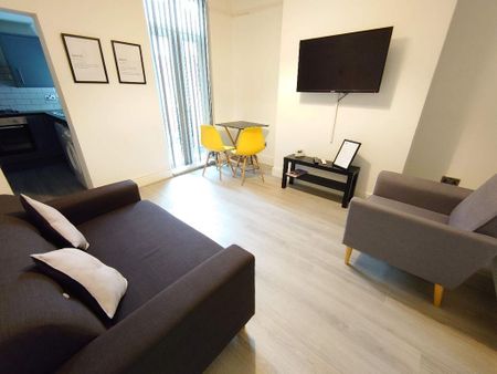 3 bedroom terraced house to rent - Photo 2