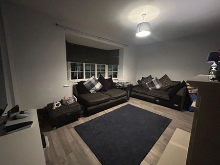 2 bedroom end of terrace house to rent - Photo 2