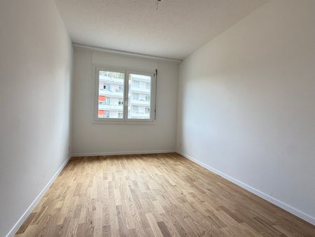 ERSTVERMIETUNG nach Sanierung: 4.5-Zi-Wohnung mit Balkon im Eigentumsstandart - Foto 4