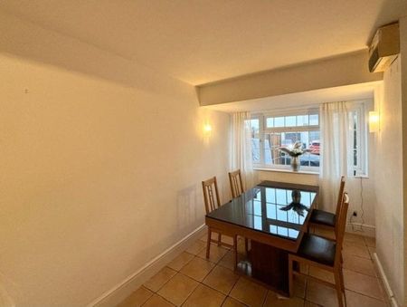 Dereham Court, Leamington Spa, CV32 - Photo 3